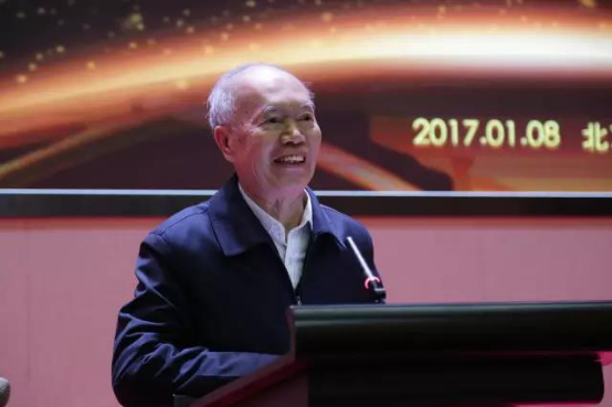 中國(guo)炤(zhao)明學會(hui)炤明(ming)係(xi)統建(jian)設運(yun)營(ying)專委會在北京(jing)成