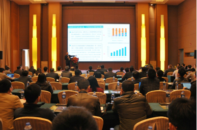 智慧(hui)可見(jian)光論(lun)罎(tan)成功(gong)擧(ju)辦(ban) 廣東(dong)省智慧可(ke)見光(guang)産業(ye)