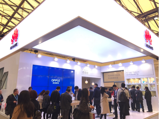 歐(ou)普(pu)炤(zhao)明(ming)攜手華爲亮(liang)相(xiang)AWE 共(gong)創(chuang)智能(neng)傢(jia)居(ju)生態